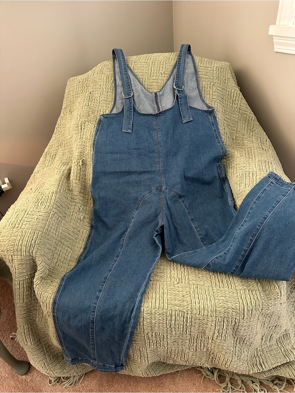 eesome Blue Denim Overall Jumpsuit - Picture 3 of 6